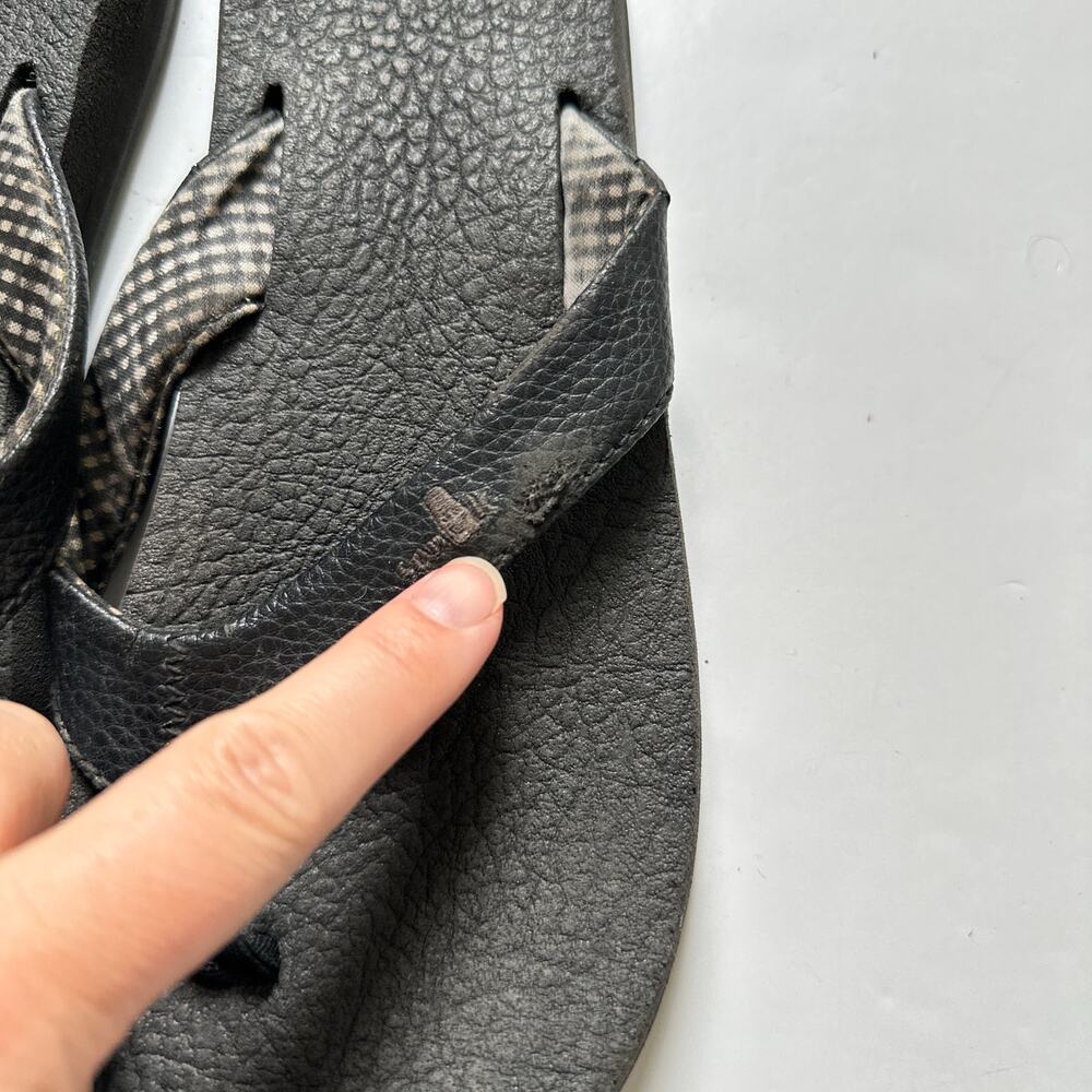 Sanuk sandals - Picture 4 of 6